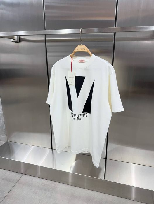 Мъжки тениски различни модели