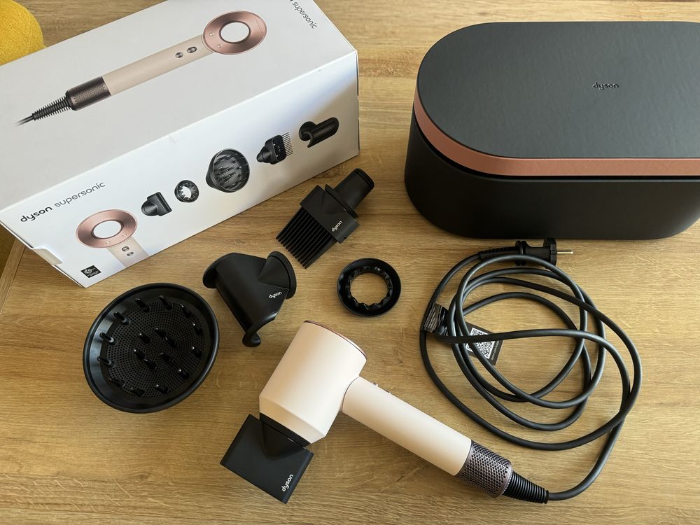 Сешоар Dyson Supersonic Rose Gold, в гаранция