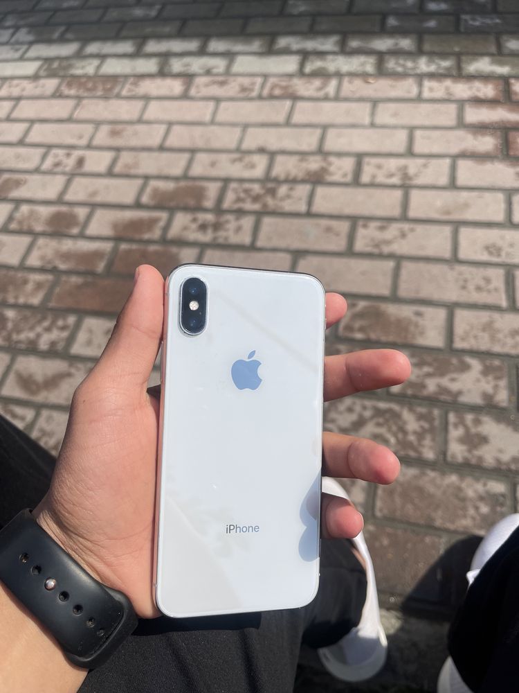 Iphone x yaxshi holatda