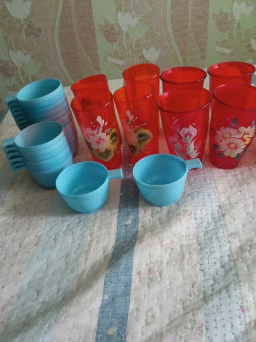 , Стаканы и  кружки пластмассовые