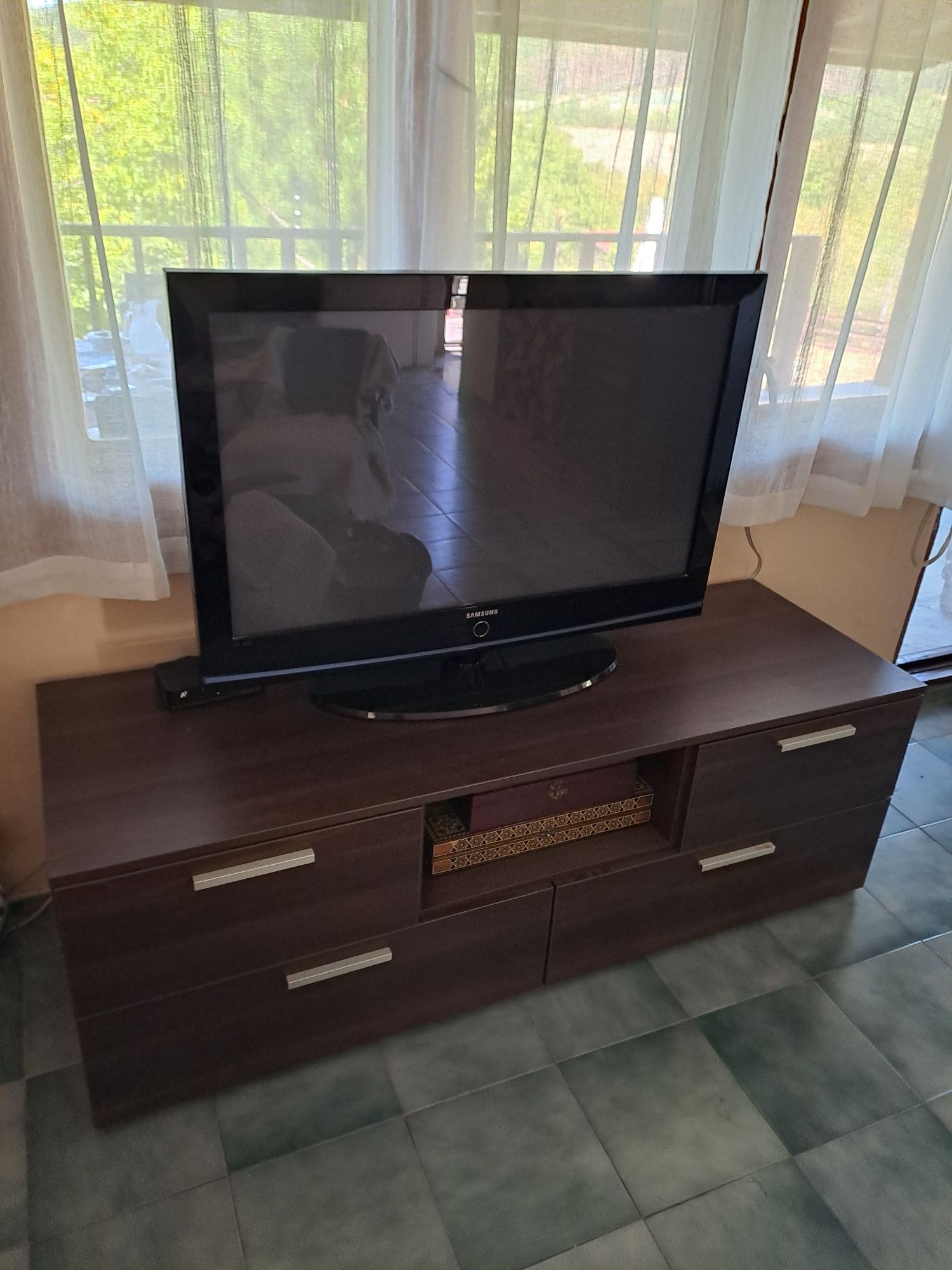 ТВ шкаф цвят венге+модул със стъклена вратичка