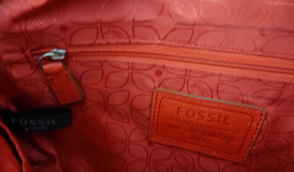 Дамска чанта Fossil естествена кожа