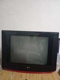 Продам недорого цветной Телевизор LG диагональ 51-54, год выпуска 2005