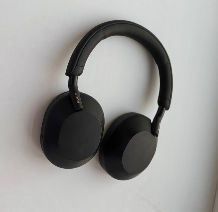 Продам наушники Sony WH1000 XM5