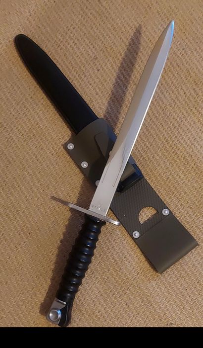 Baioneta sig 57 sau Cetme L  impecabila