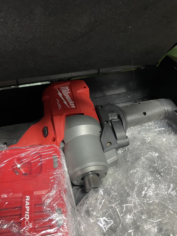 Malaxor milwaukee m18 2 buc