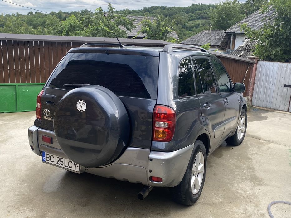 Toyota rav 4.