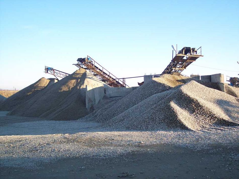 Vand Nisip Pietris Balastru Chisai Transport Gratuit-Bragadiru