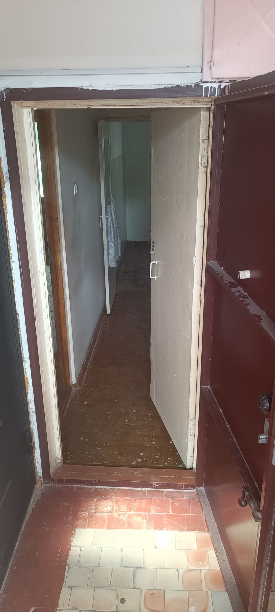 Uy ijaraga beriladi quvasoyda 1 xonalik