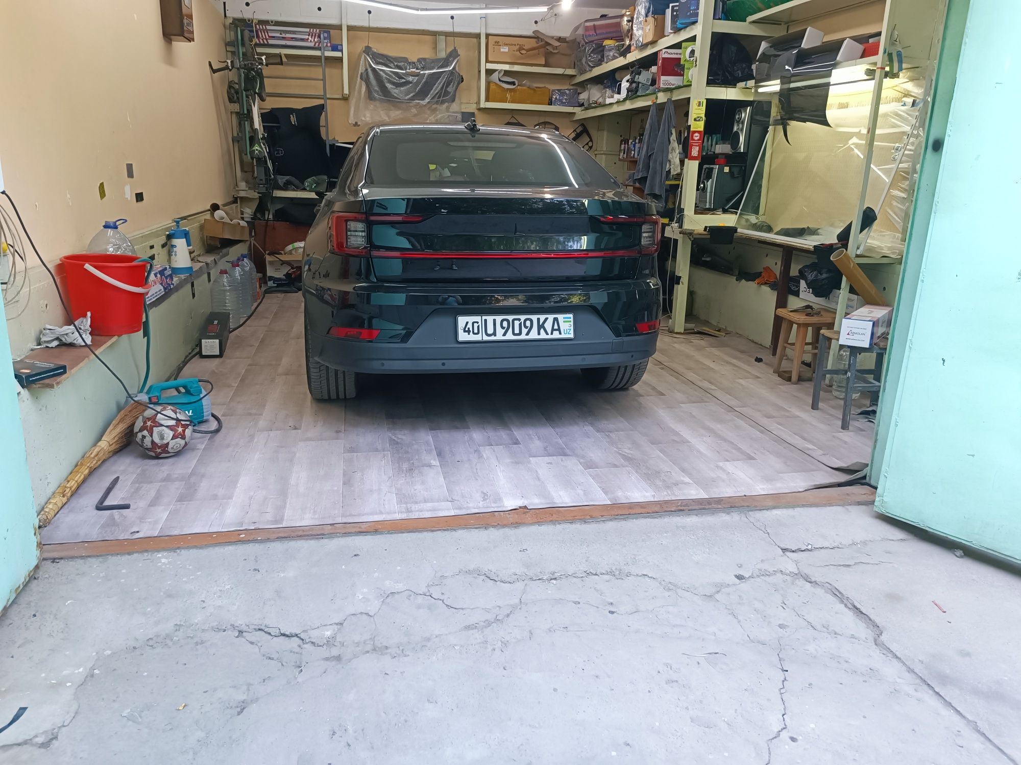 Тонировка автомобиля ламинация салона