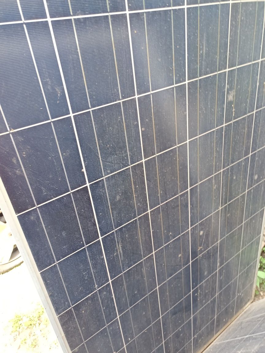 Panouri fotovoltaice 227W Bisol / invertor 2.4kw pe 24V / sistem
