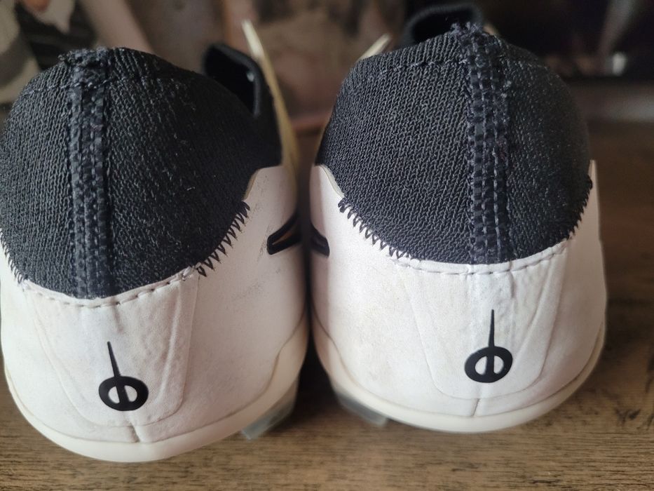 Бутони -  NIKE TIEMPO - 40,5