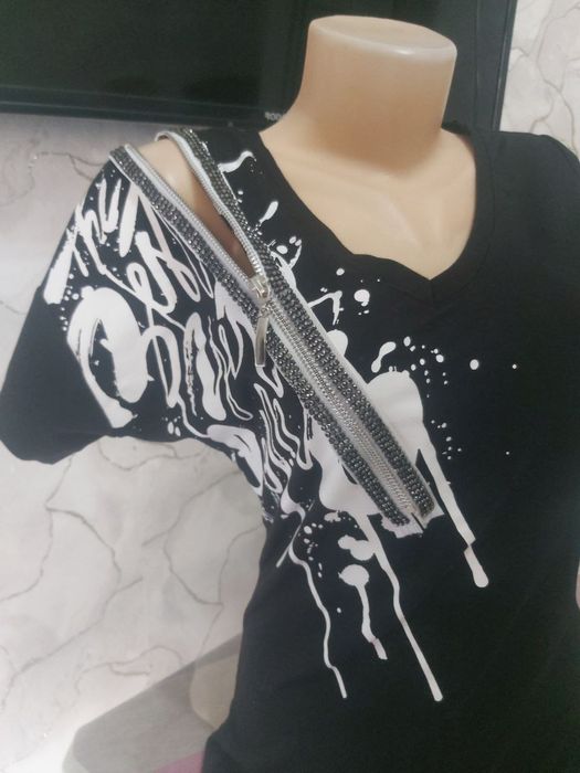 Платья разные женские