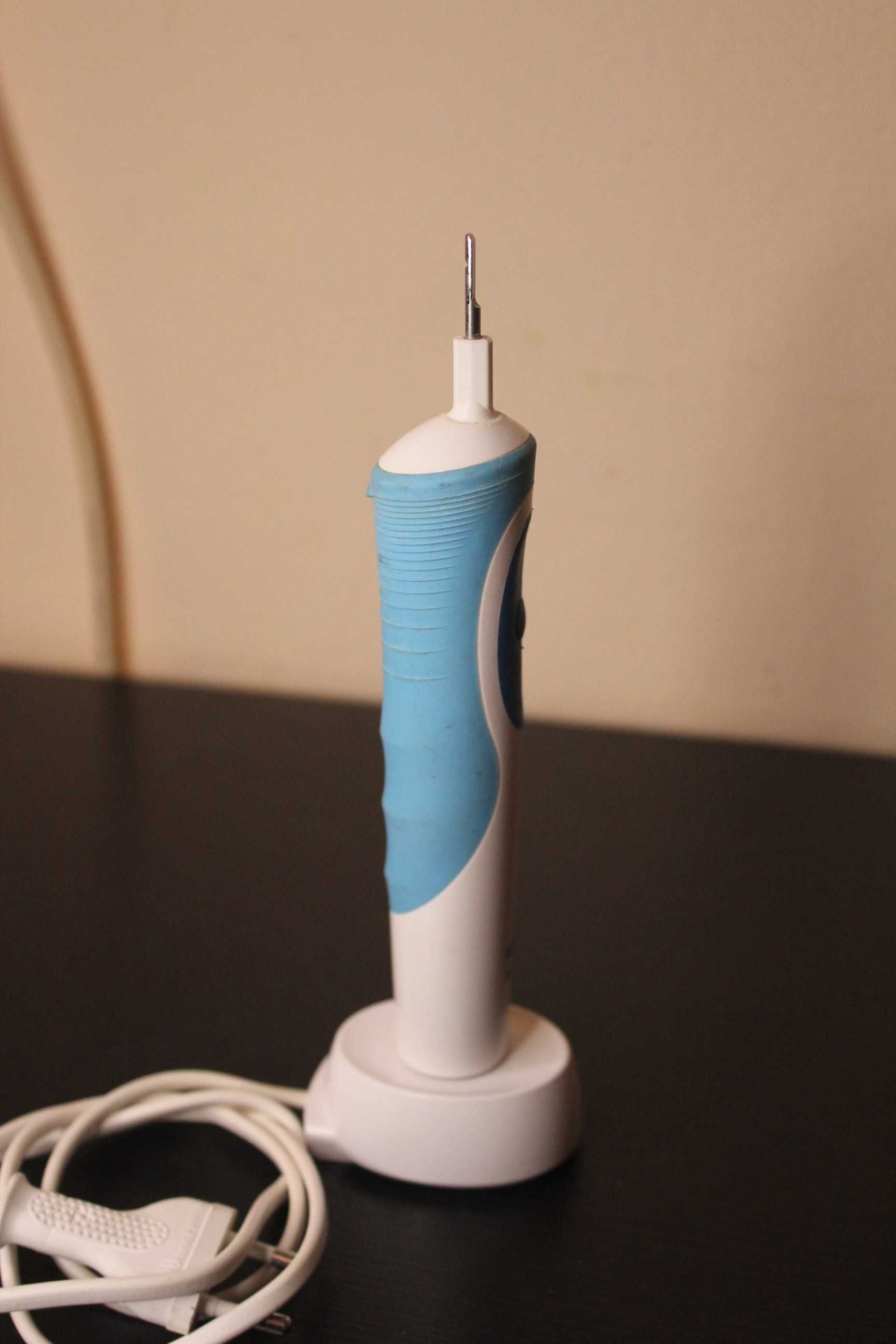 Електрическа четка Oral-B