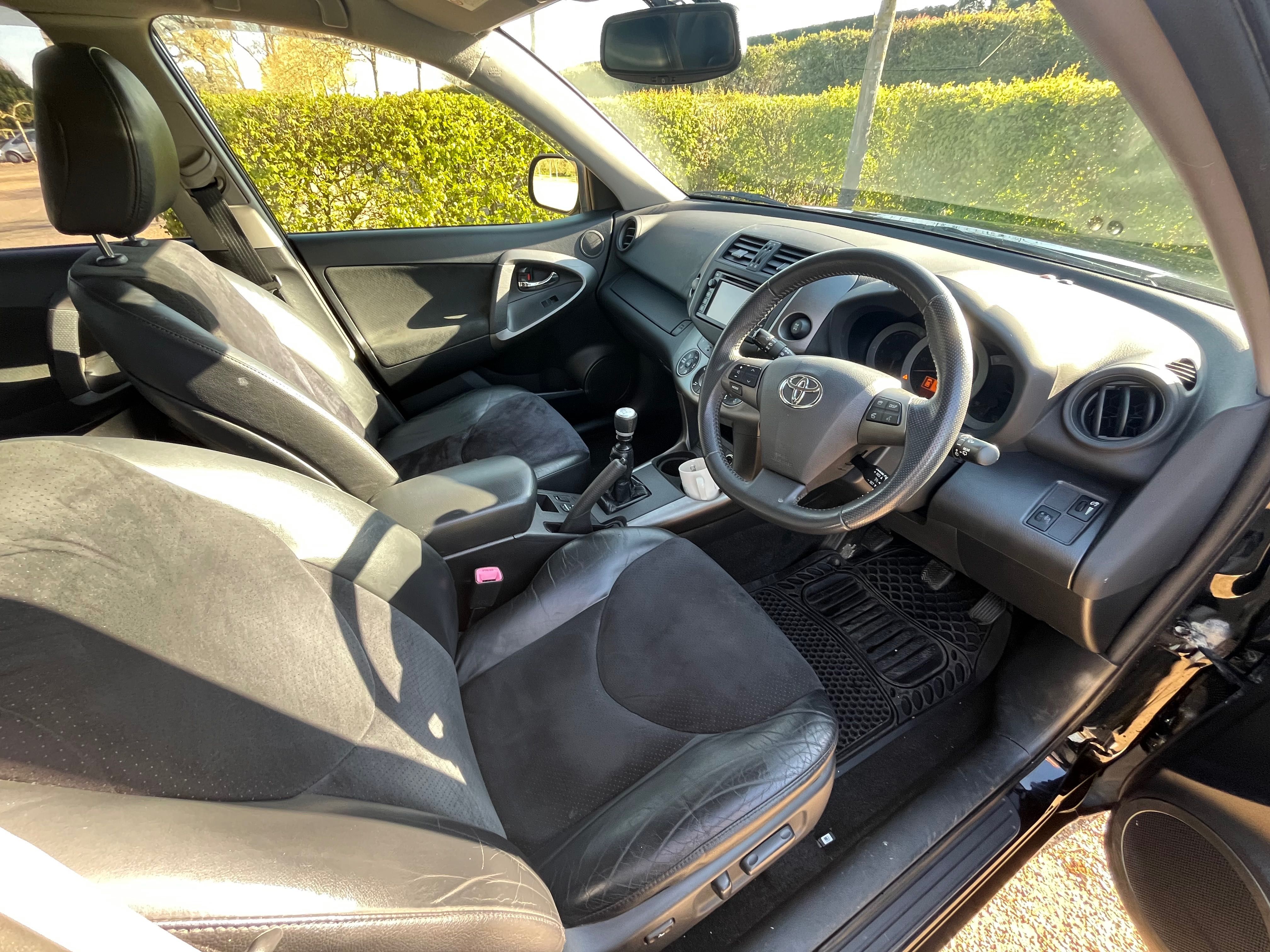 Toyota RAV4 2.2 D4-D, 2012, десен волан