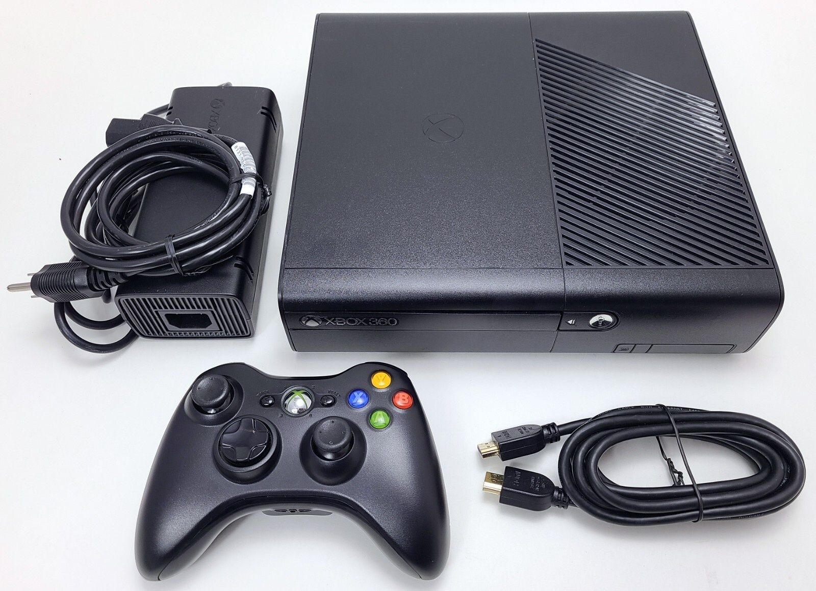 Xbox 360 Elite 1000gb + kinect (прошитый)