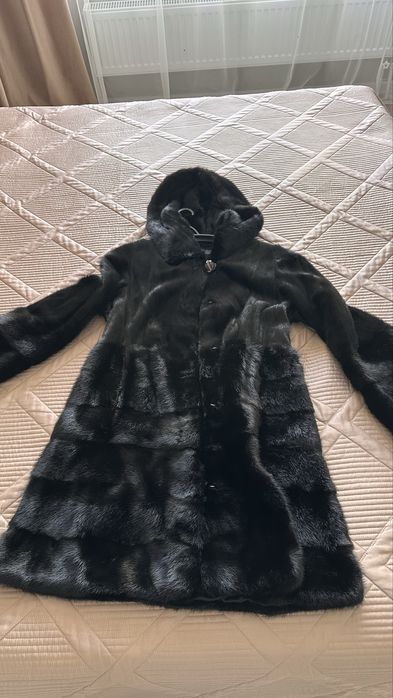 Норковая шуба черный бриллиант
