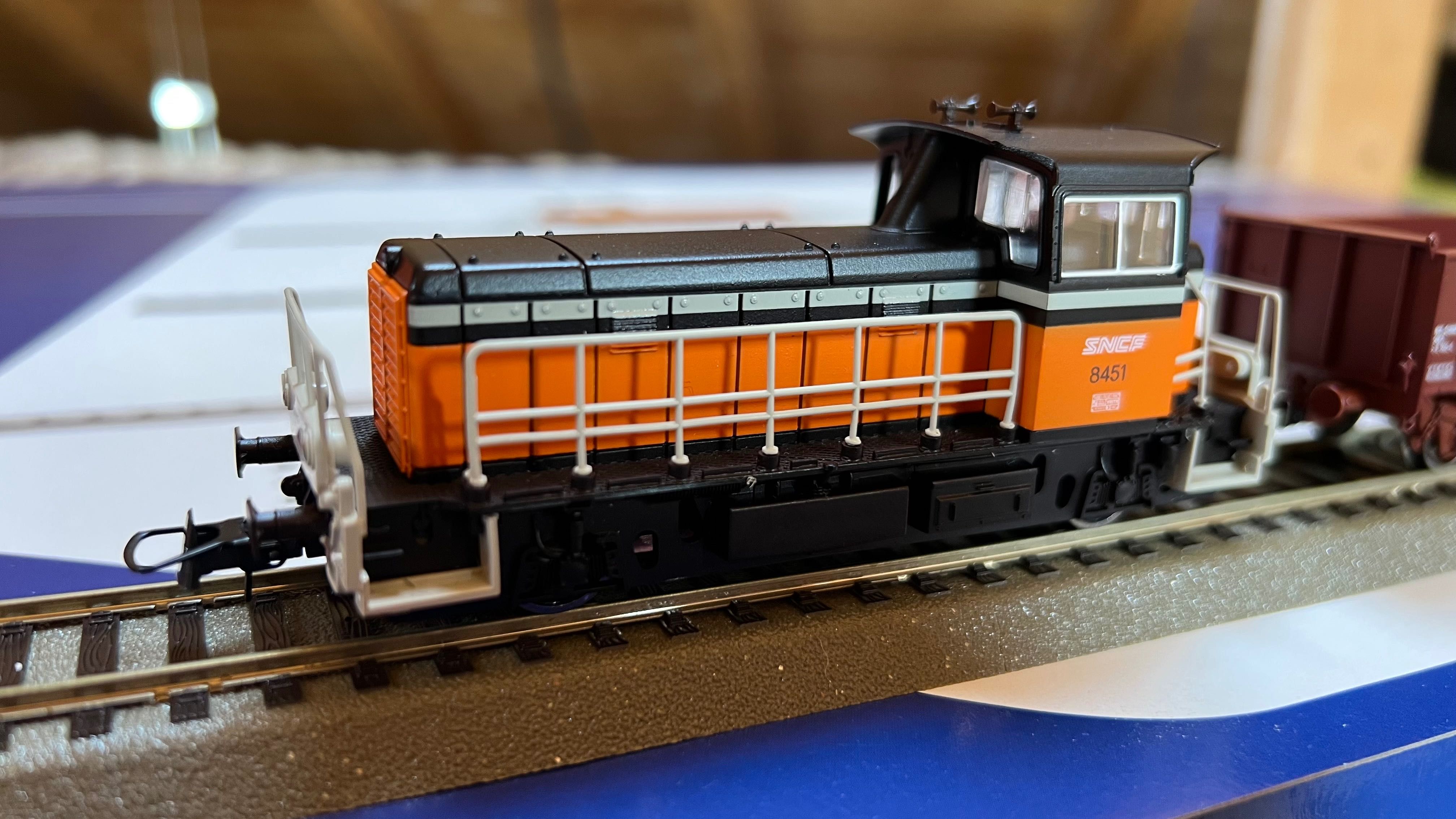 Trenuleț electric ROCO Analogue Starter Set HO 51156 SNCF