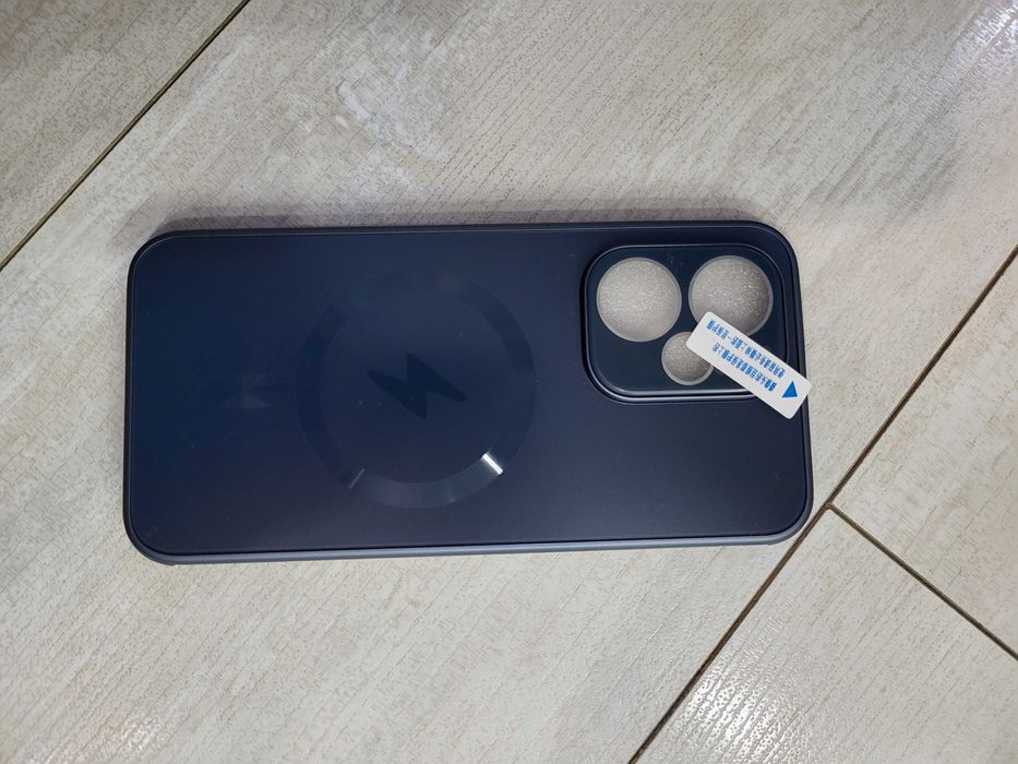 Продам чехол на телефон Honor 400