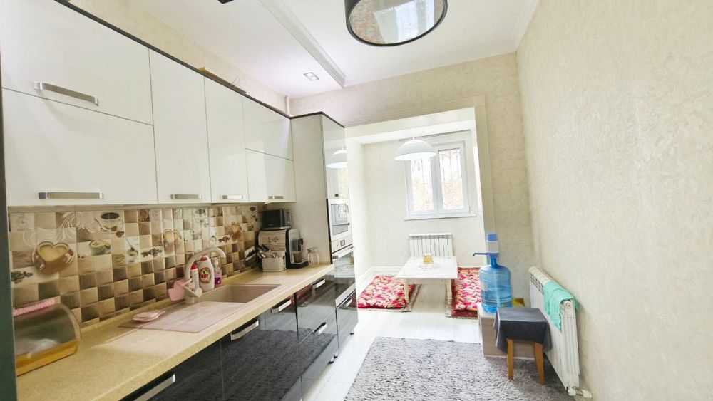 Ц-1 Продается 4 комнатная квартира ремонт ул.Садык Азимова кафе Studio