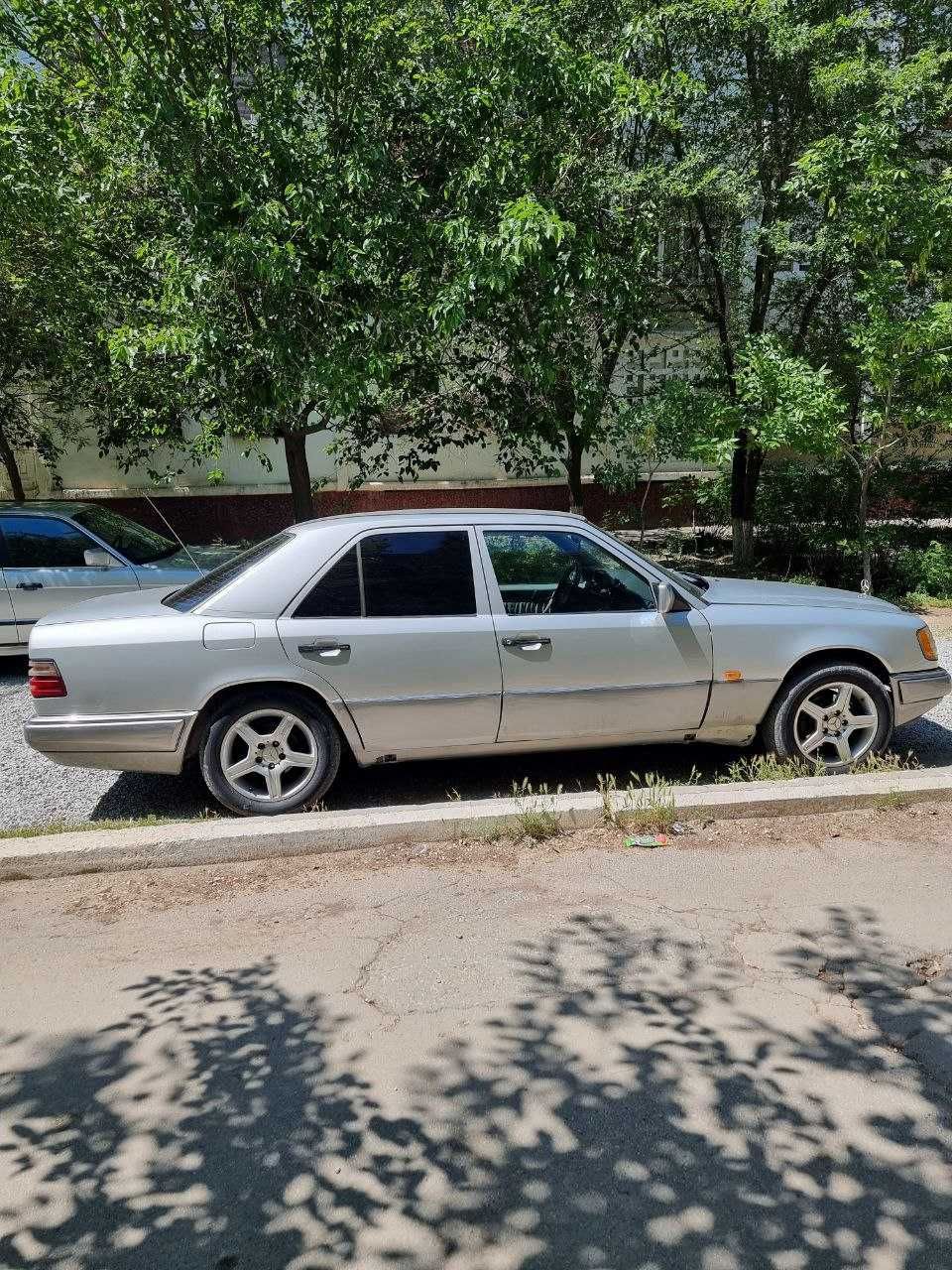 Mercedes-Benz w124 Limited edition