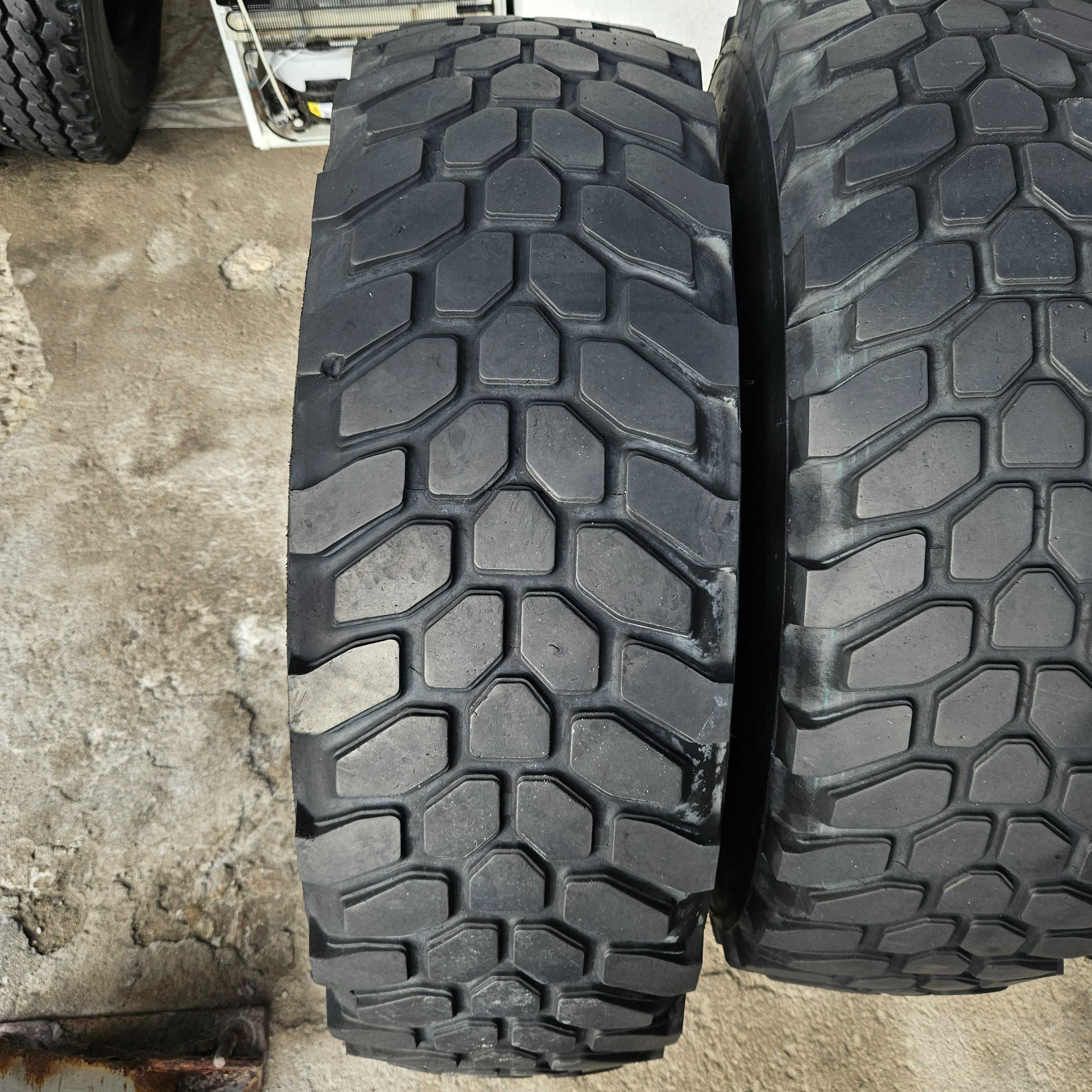 2 тежкотоварни гуми 12.5R20 (335/80R20) Dunlop SP PG8 MPT 147K Germany