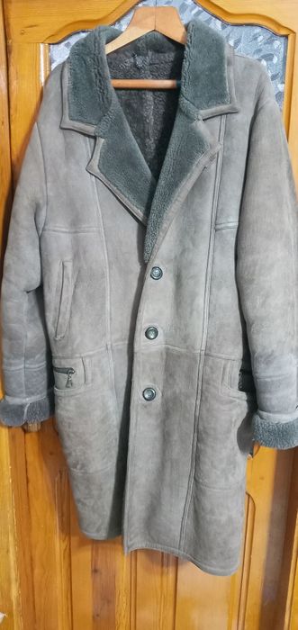 Дублёнку мужскую продаю