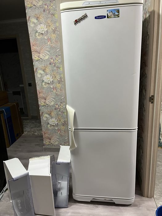 Холодильник, 175 см
