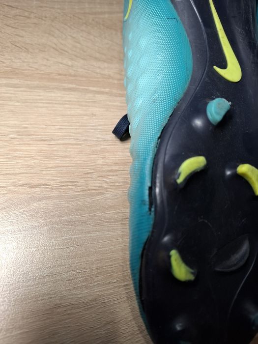 Бутонки Nike Magista