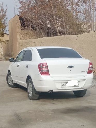 Srochna sotiladi avto cobolt oldi orqa pechat kraska orqa krloda faqat