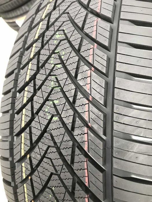 Всесезонни  спорт пакет TRACMAX 225/40 R18 и 255/35 R18 НОВ ДОТ !