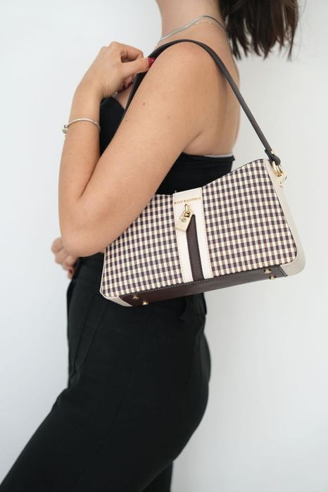 НОВО! ЛИКВИДАЦИЯ! Дамска чанта с мини катинарче каре Silver&Polo