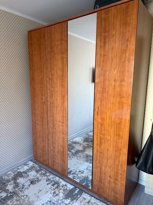 Продам кровать и шкаф