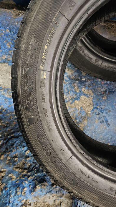 215 60 17c m+s goodyear allseason