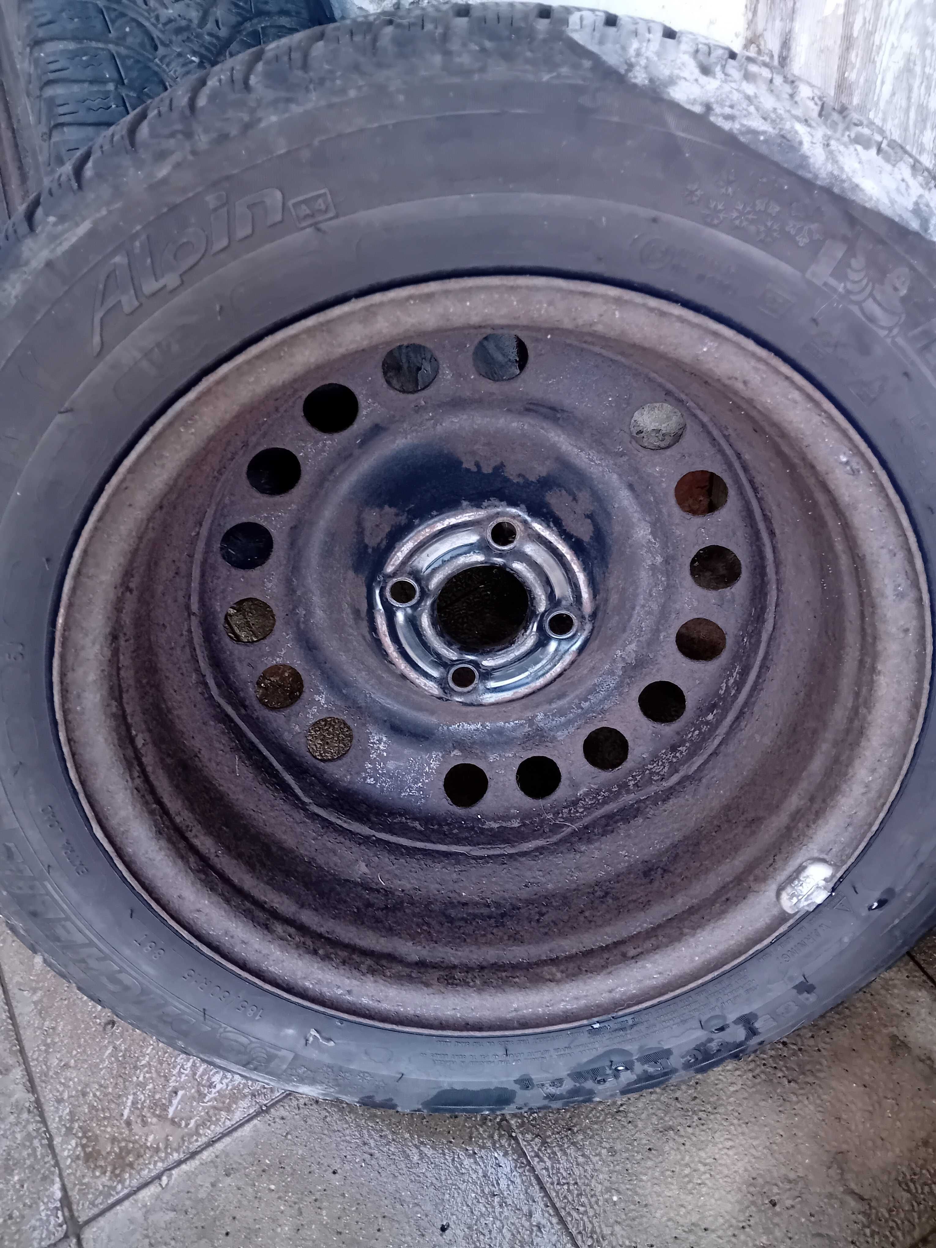 Гуми MICHELIN ALPIN 185/60/15 зимни