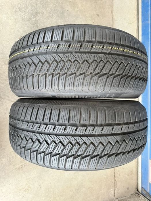 vând 2 anvelope 225/50/18 continental de iarnă ca noi