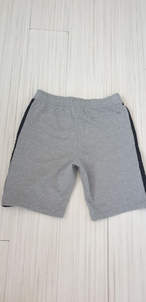 Emporio Armani EA7 Milano / M/L НОВО! ОРИГИНАЛ! Мъжки Къси Панталони!