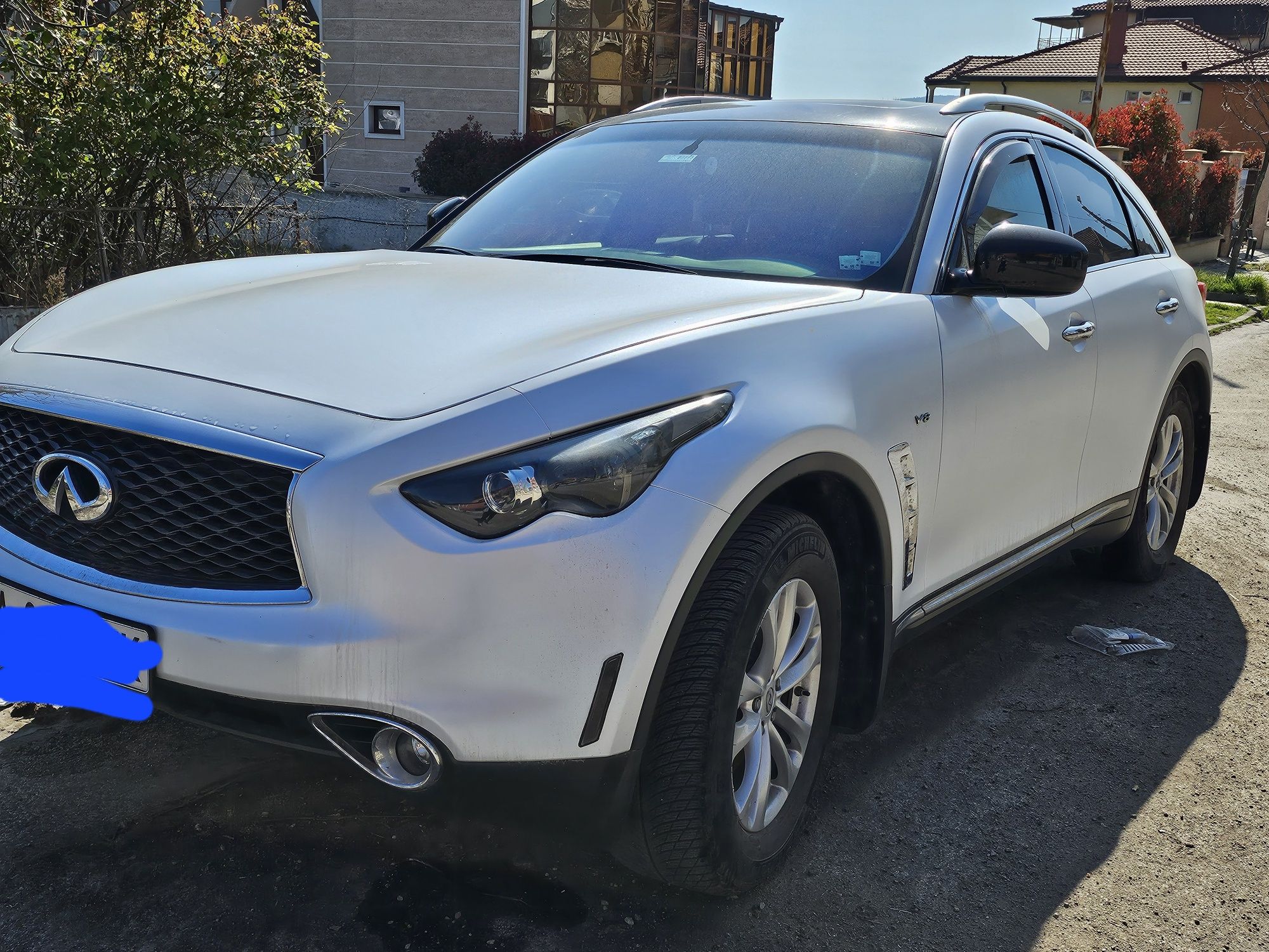 Джип  Инфинити  QX70