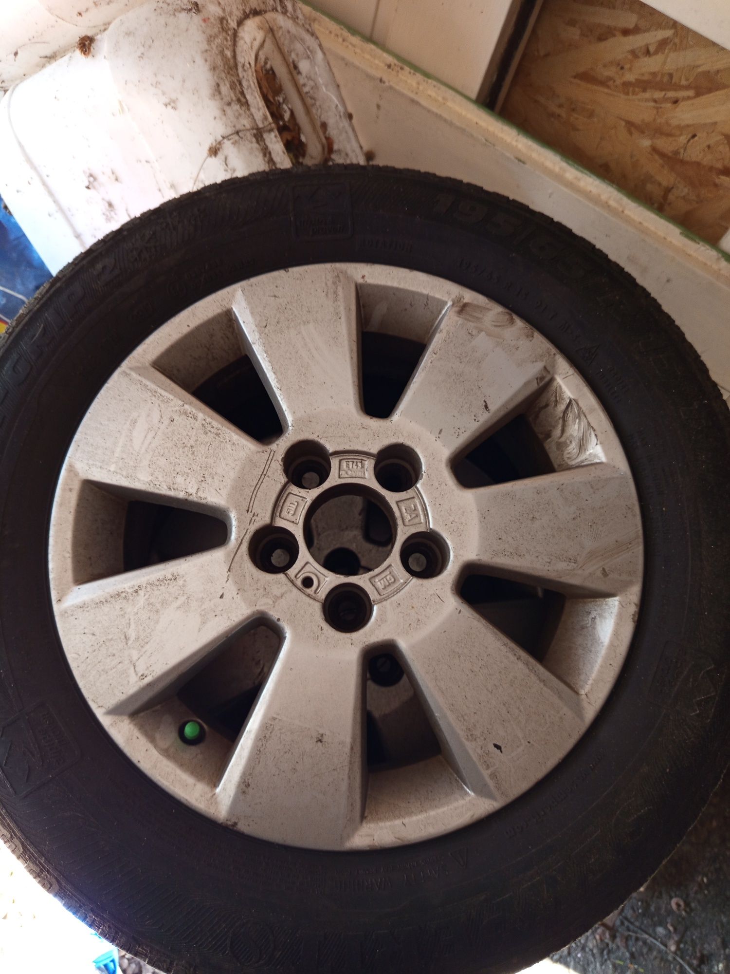 Vând roti Opel Astra h pe 15