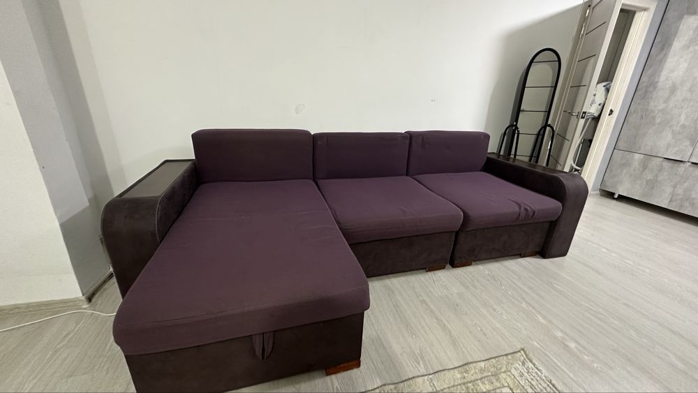 Продам угловой диван 3 метра