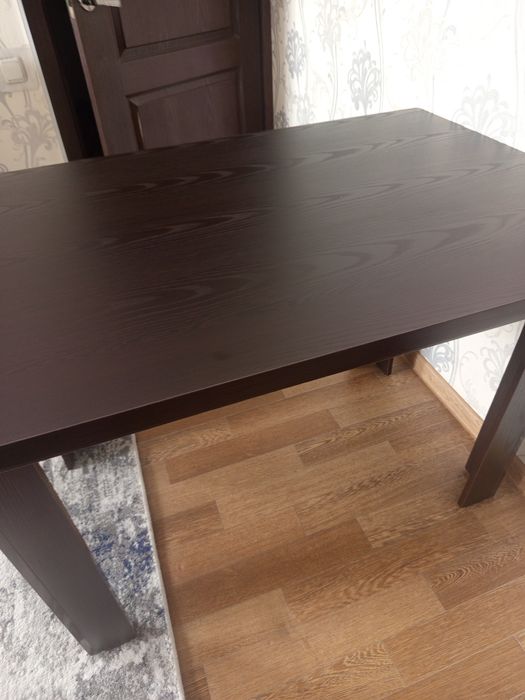 Продается стол  новый