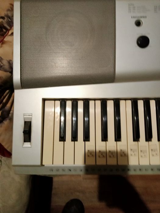 Синтезатор. Б/у.