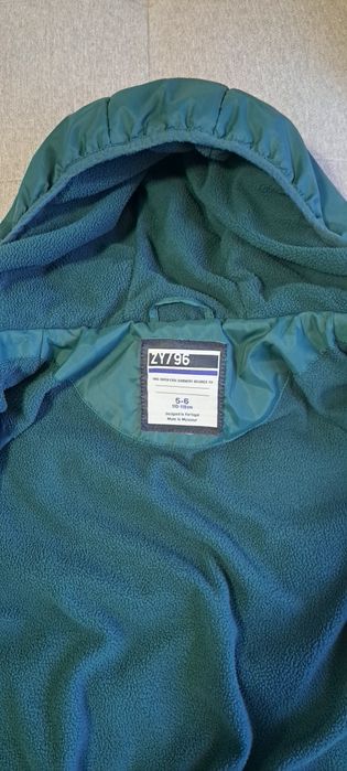 Детско яке р-р 5-5 г