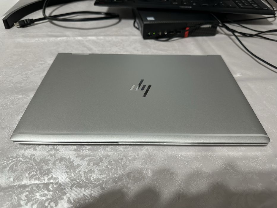 HP EliteBook i5 8350U 8GB RAM 256 SSD M2