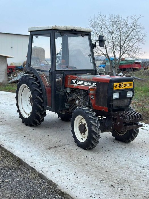 Tractor viticol new holland