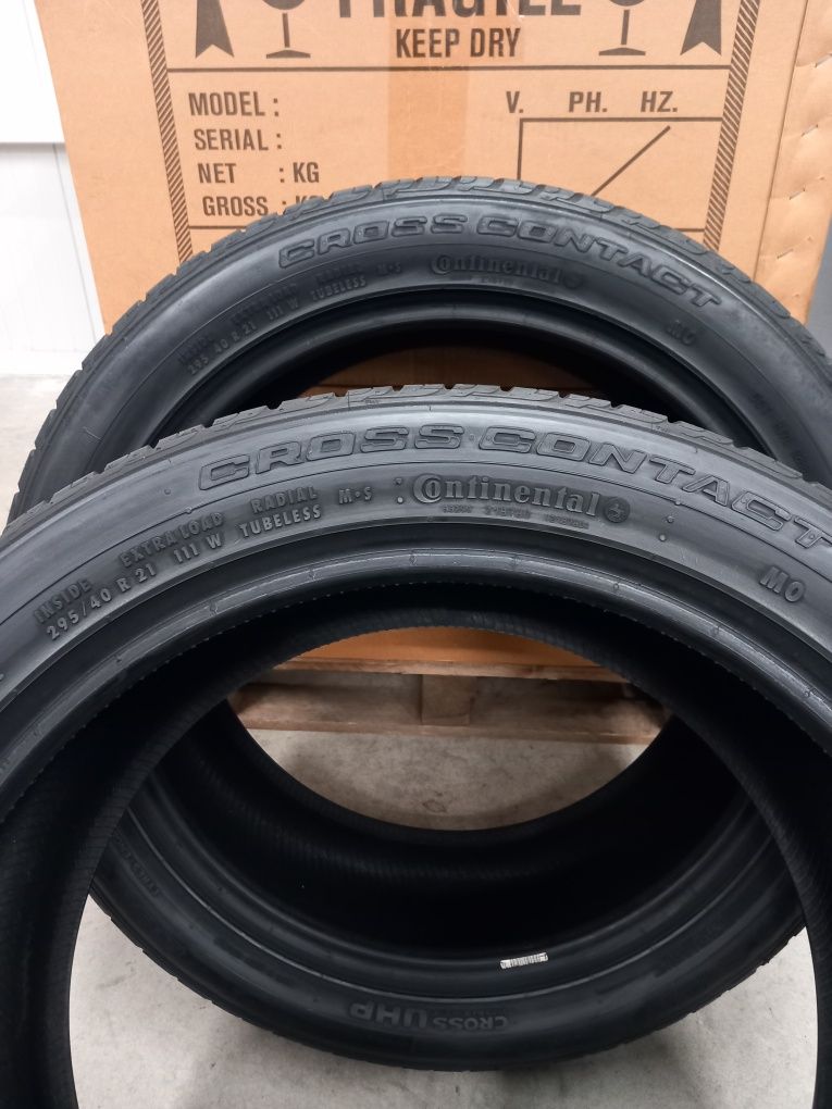 315/30ZR22, 295/30ZR22, 285/35R22, 295/40R21  Джипови гуми по 2бр.
