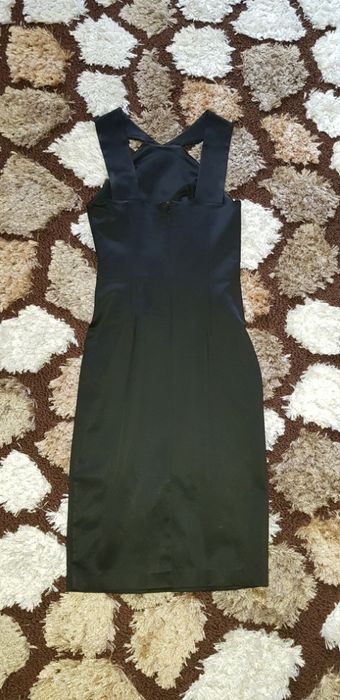 vand rochie neagra mulata