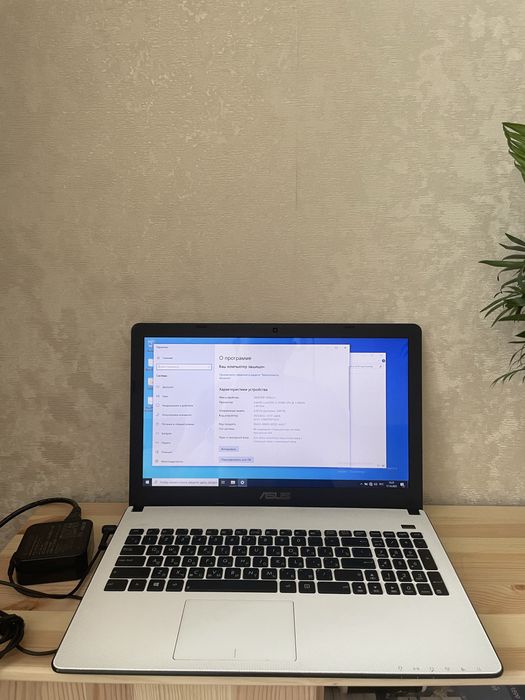 Ноутбук Asus F501a