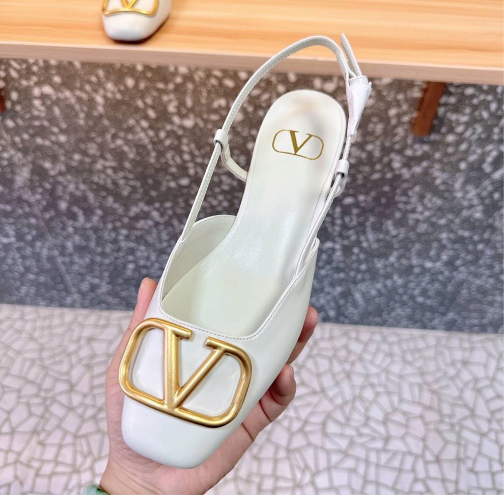 Sandale Valentino
