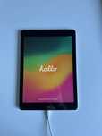 Ipad 6th Generation / 32 GB / Space Gray
